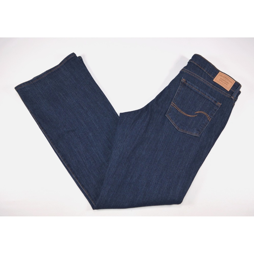 Levis Signature Denim Blue Jeans Womens 10 Mid Rise Bootcut Waist 33" Inseam 31"